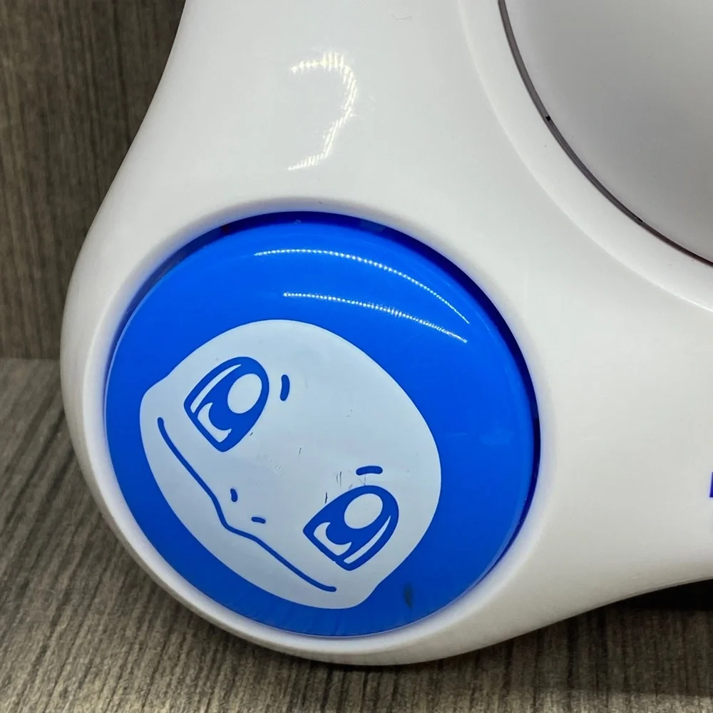 Pokémon Trainer Handheld Trivia Game Electronic 1000 Questions - Picture 3 of 10